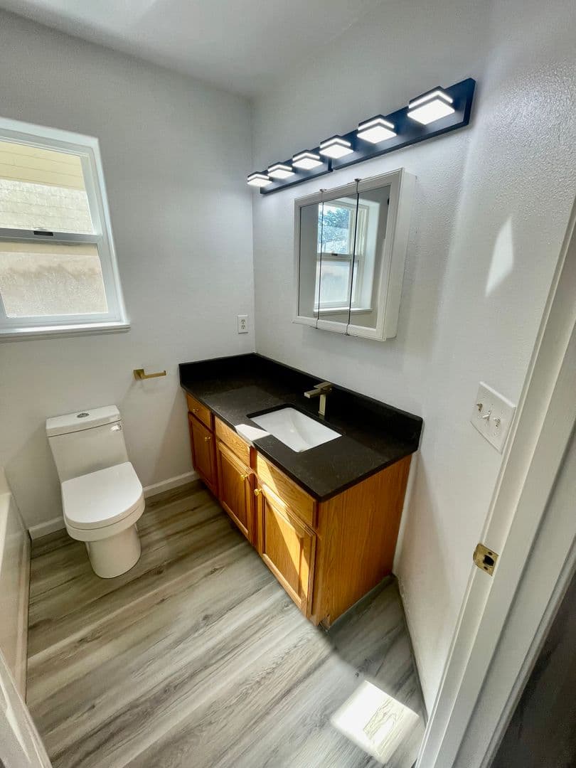 Portland House: 6107 NE 8th Ave.