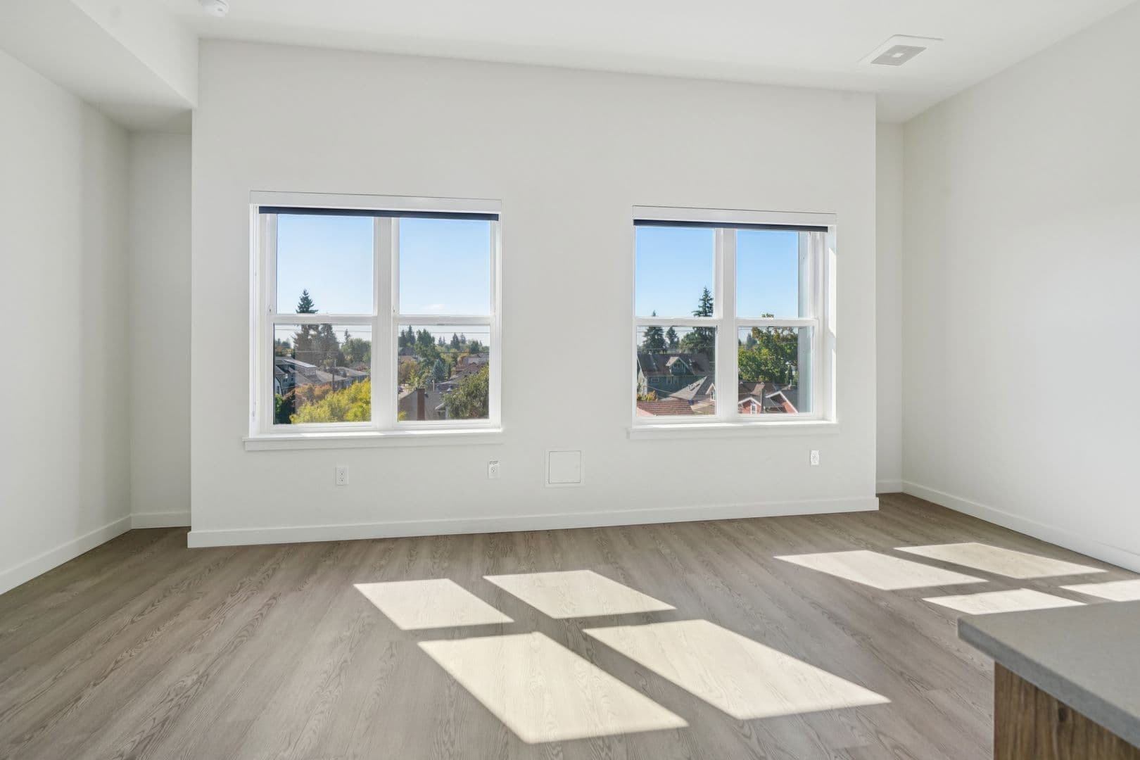 Portland Apartment: 2465 NE Alberta St.