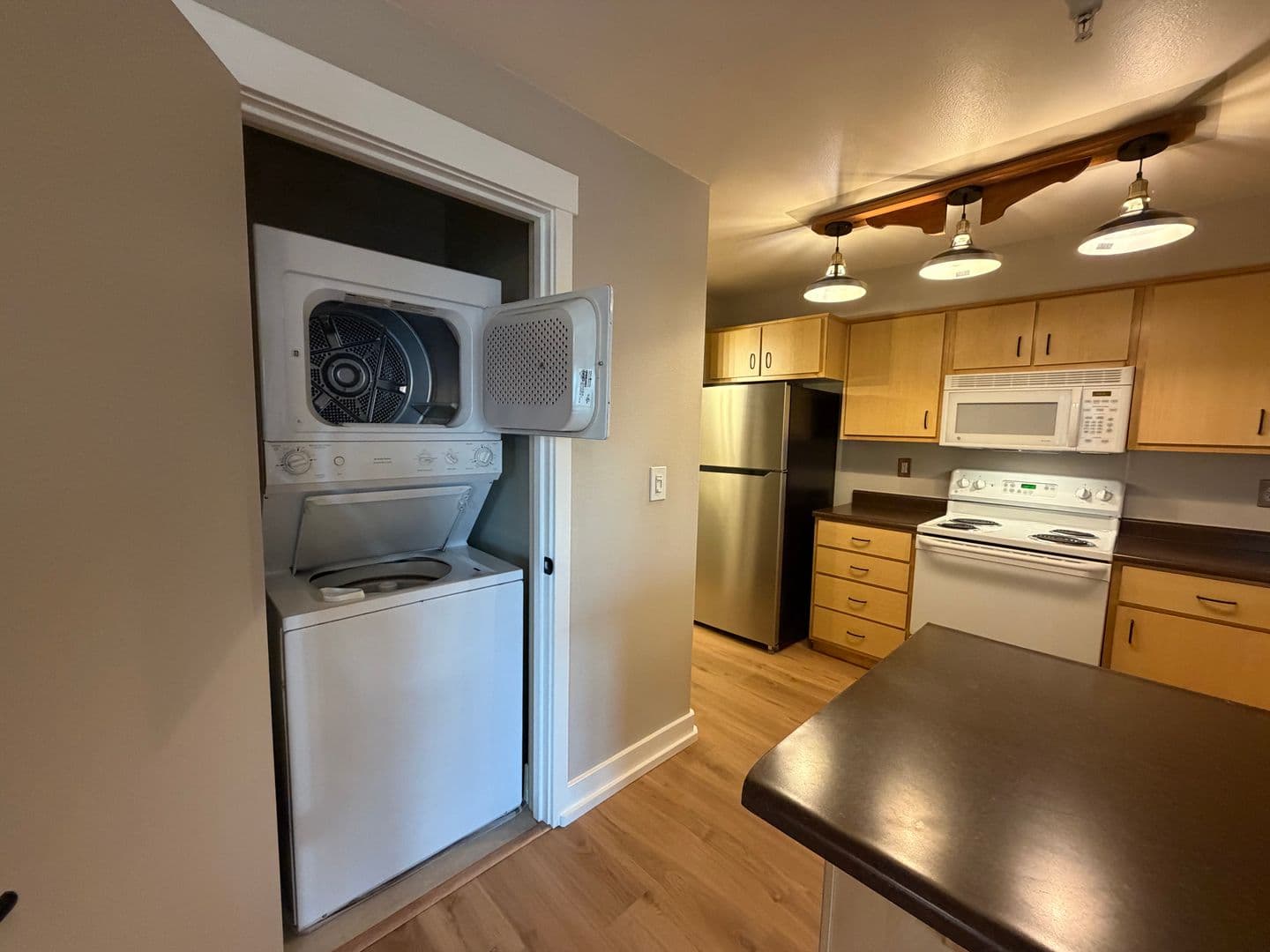 Portland House: 9817 NE Irving St. #216