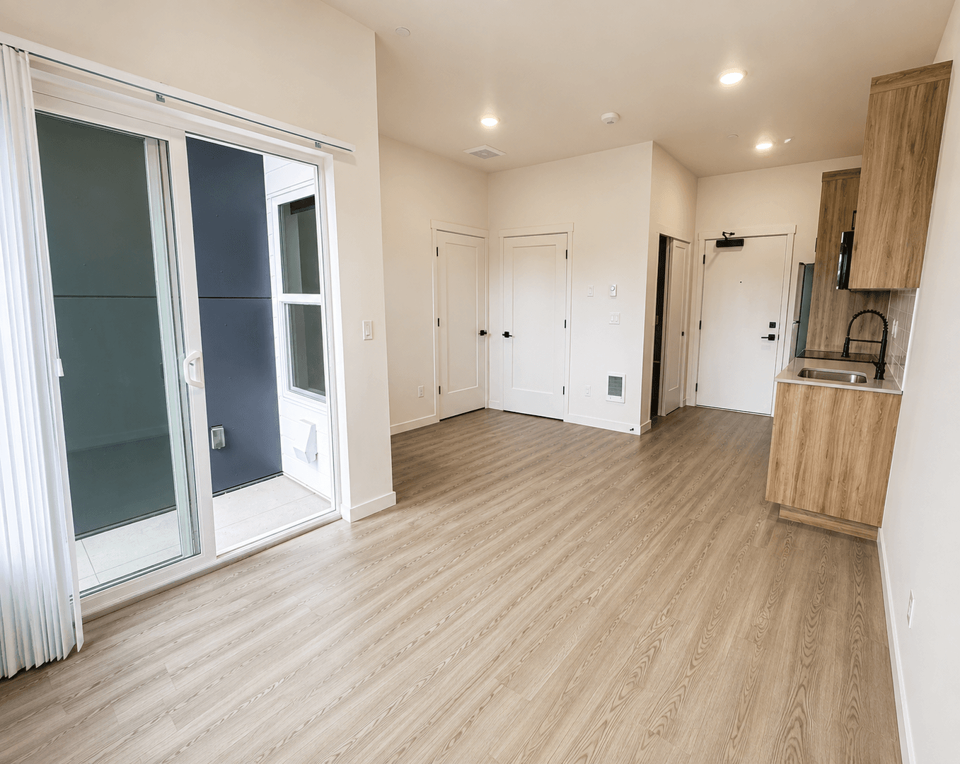 Portland Apartment: 2465 NE Alberta St.
