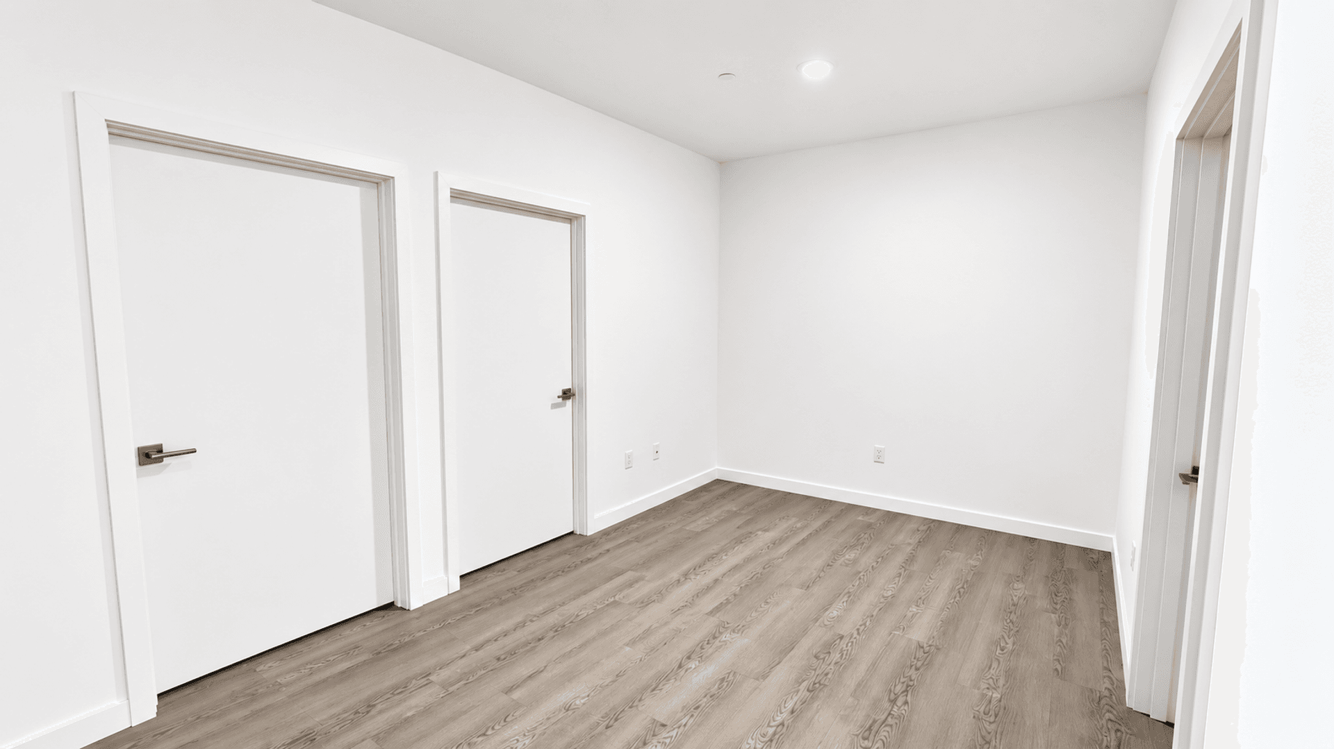 Portland Apartment: 232 NE 61st Ave.