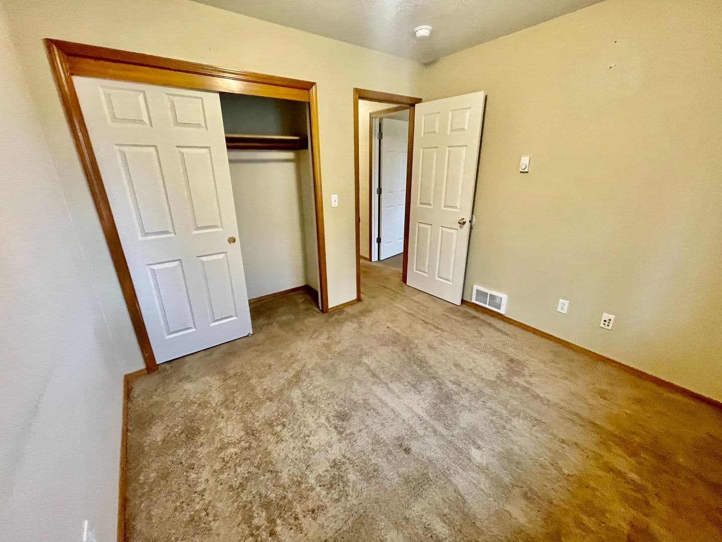 Portland Apartment: 3410-3414 SE 143rd Ave
