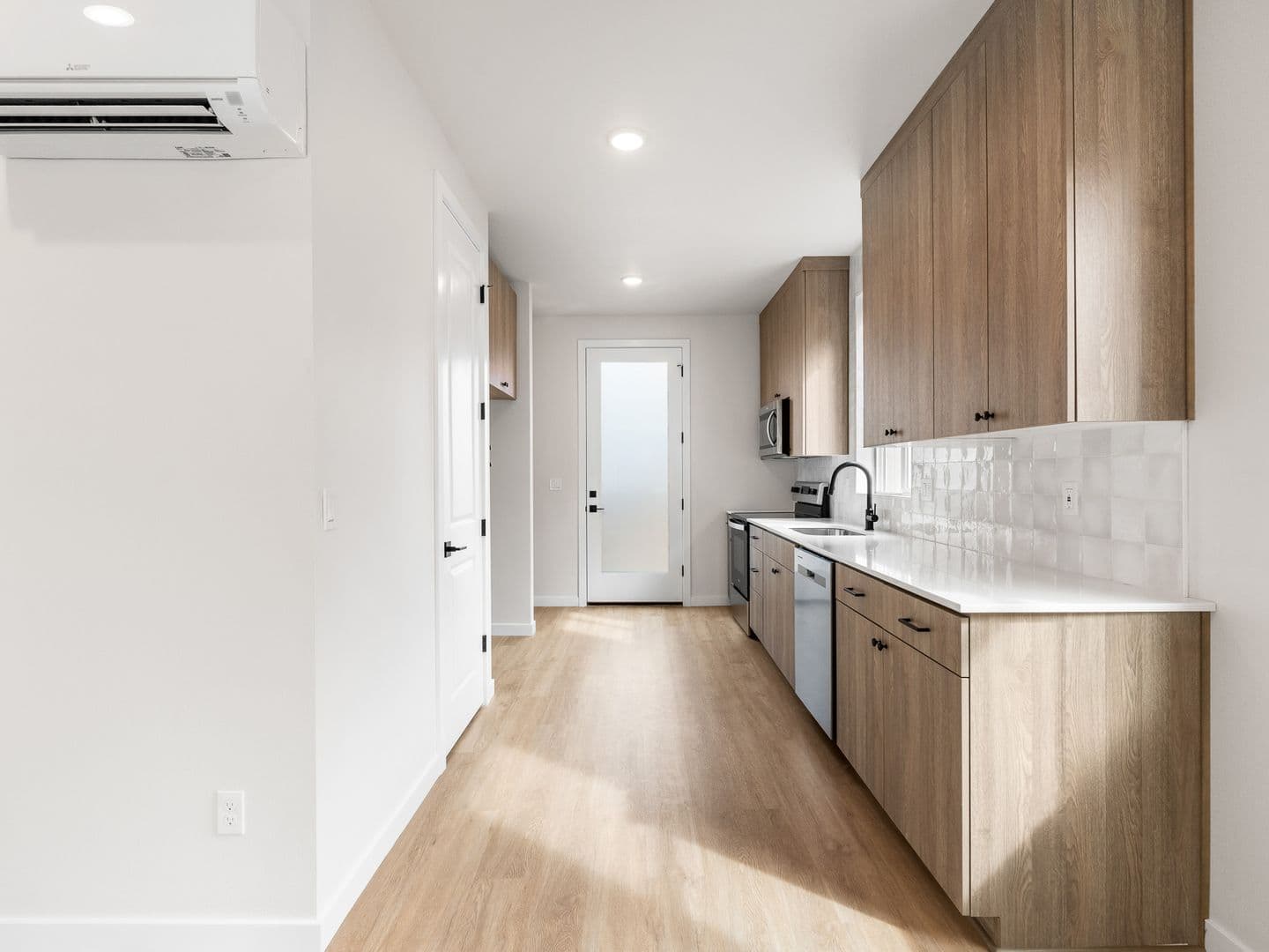 Portland Apartment: 4822 SE 62nd Ave.
