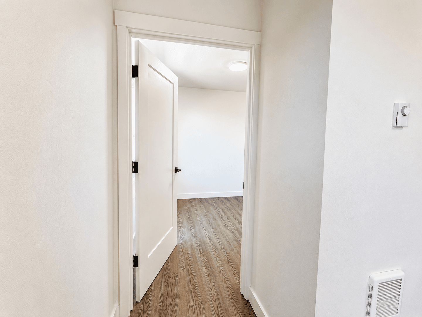 Portland Apartment: 2465 NE Alberta St.