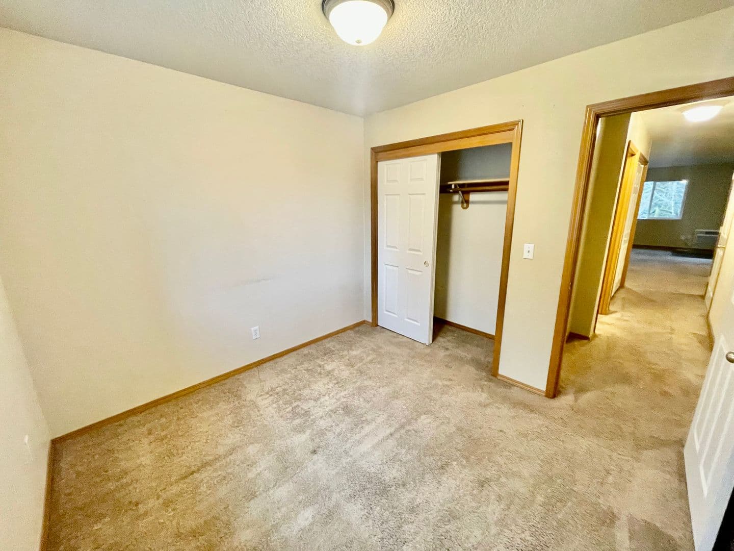 Portland Apartment: 3410-3414 SE 143rd Ave