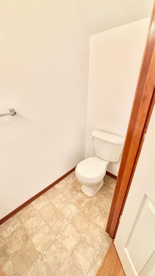 Portland Apartment: 512-528 S. Nebraska St.