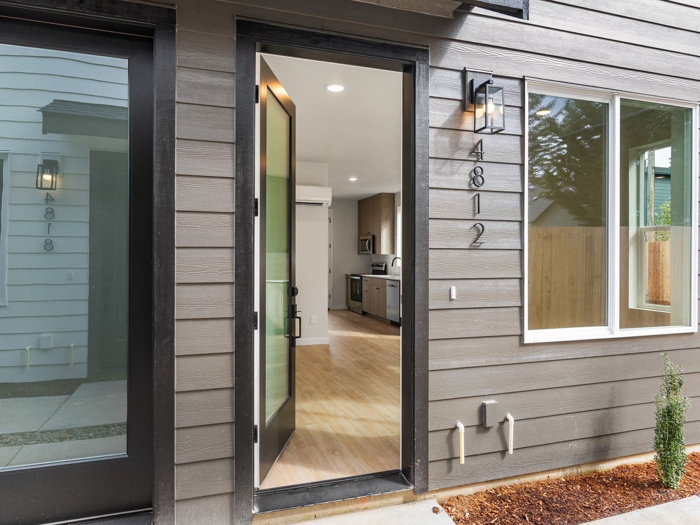 Portland Apartment: 4822 SE 62nd Ave.