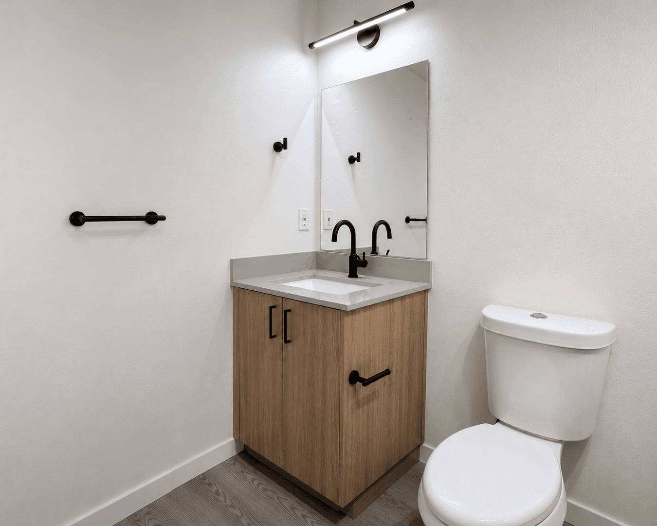 Portland Apartment: 2465 NE Alberta St.