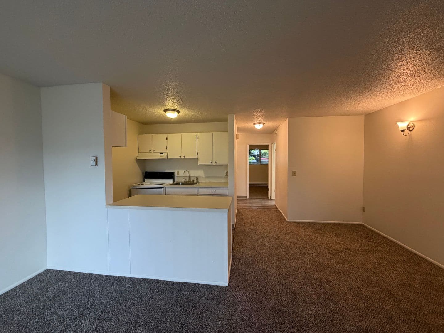 Portland Apartment: 8924-8934 SW 30th Ave.