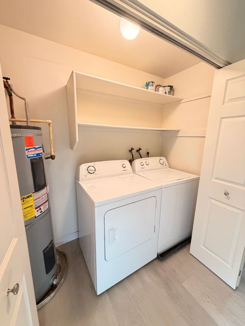 Lake Oswego Apartment: 6951-6957 SW Montauk Circle