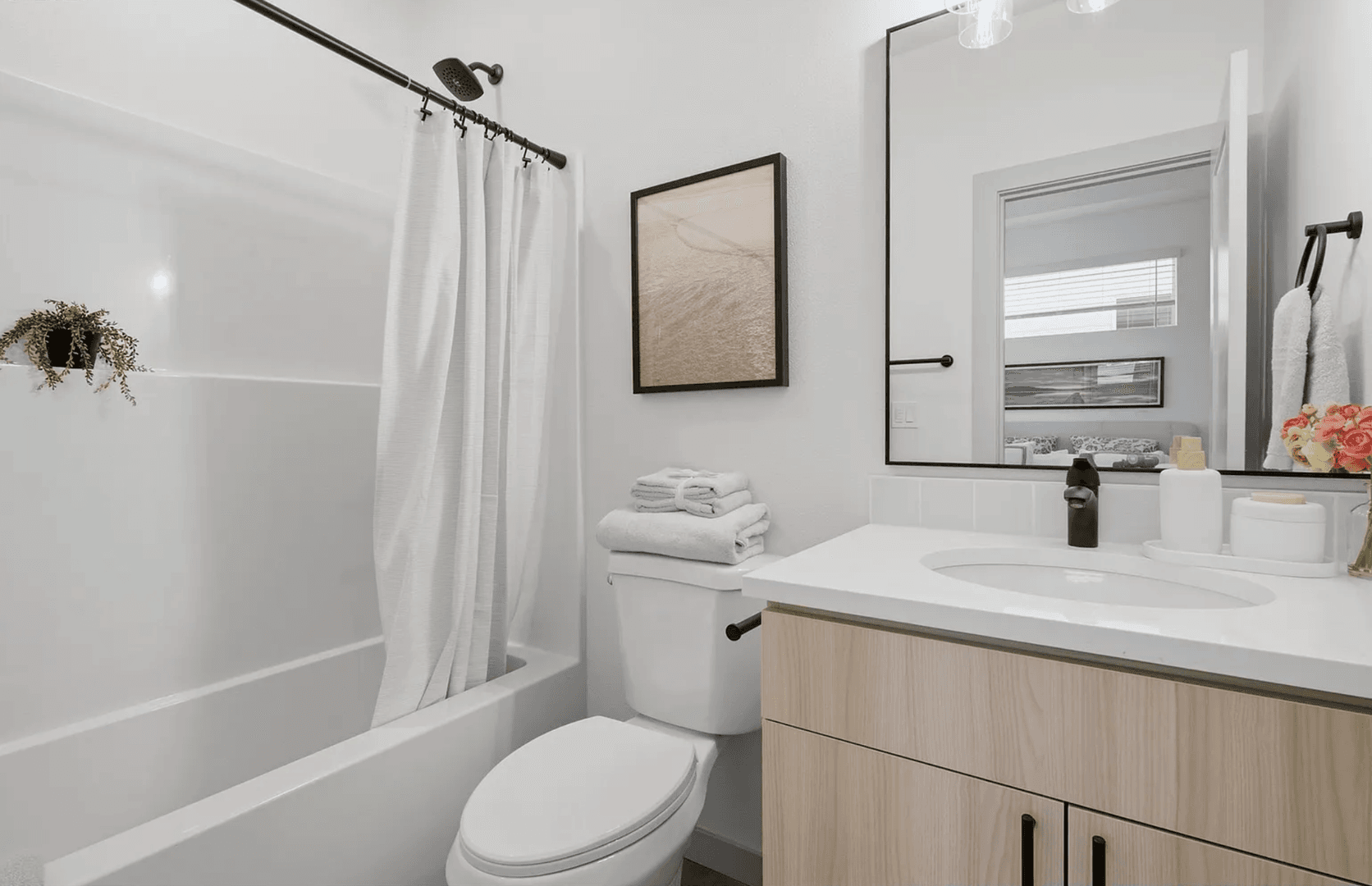 Portland Apartment: 7057 SE 60th Ave.