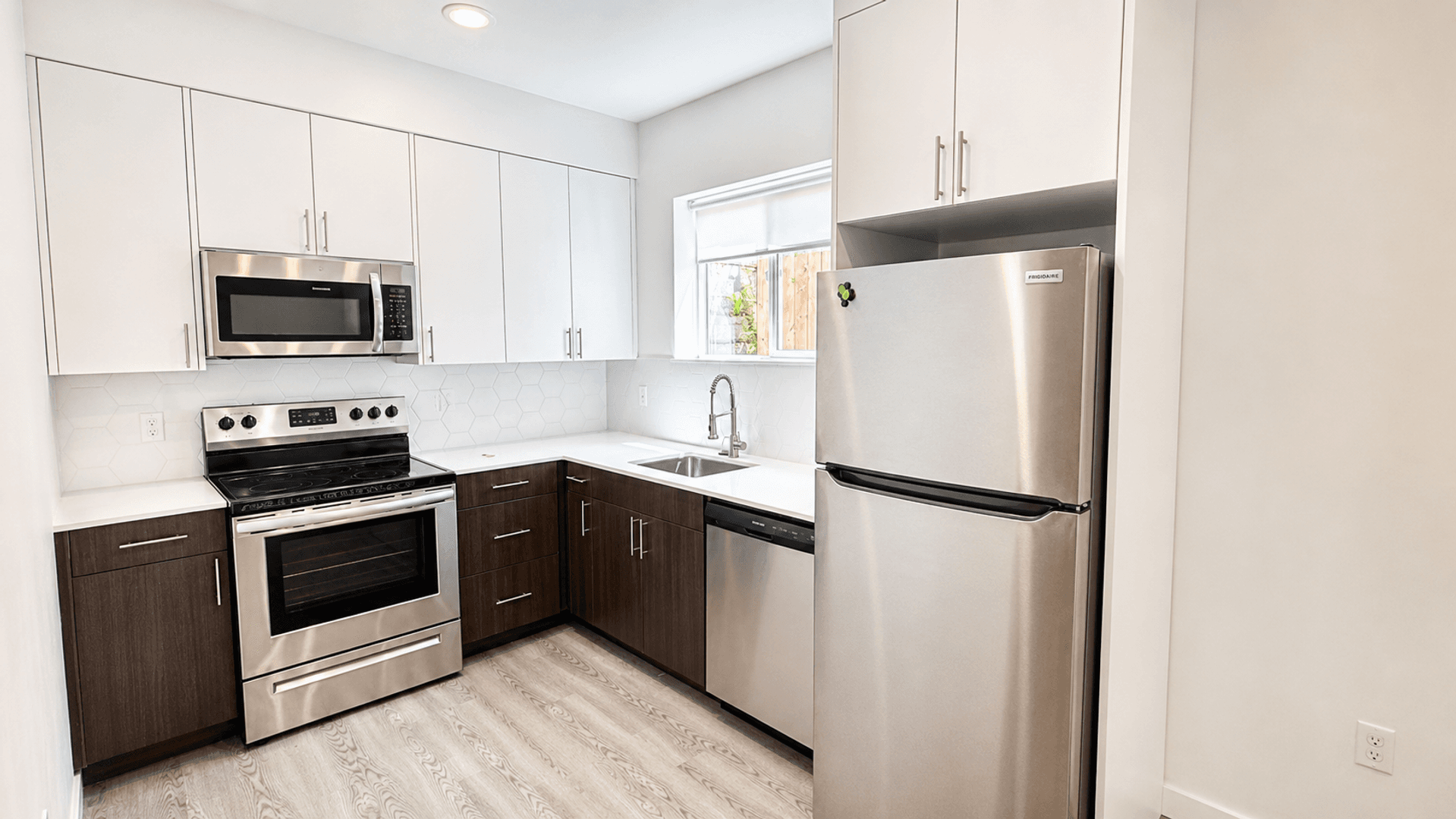 Portland Apartment: 232 NE 61st Ave.