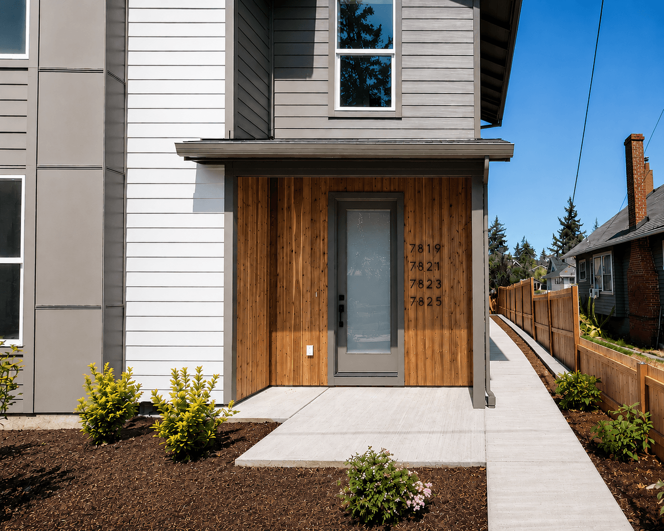 Portland Apartment: 7819-7825 SE Tolman St.
