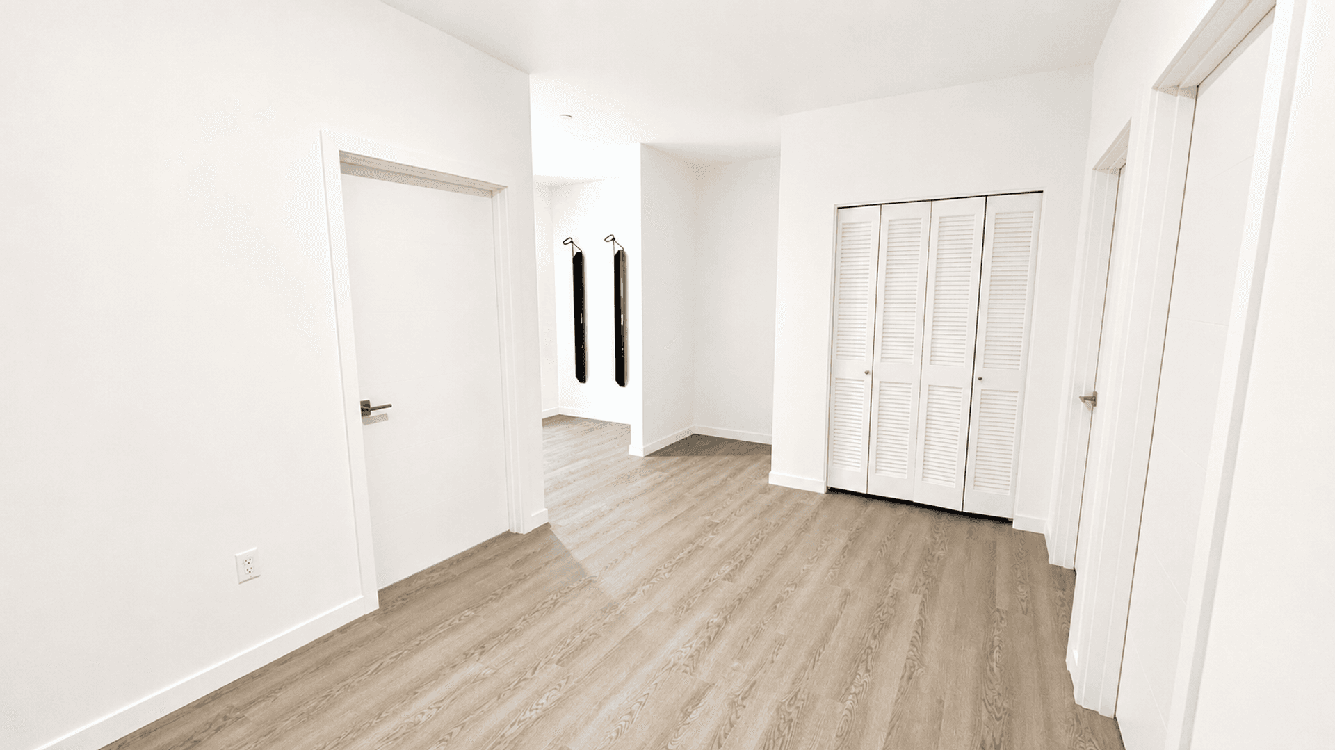 Portland Apartment: 232 NE 61st Ave.
