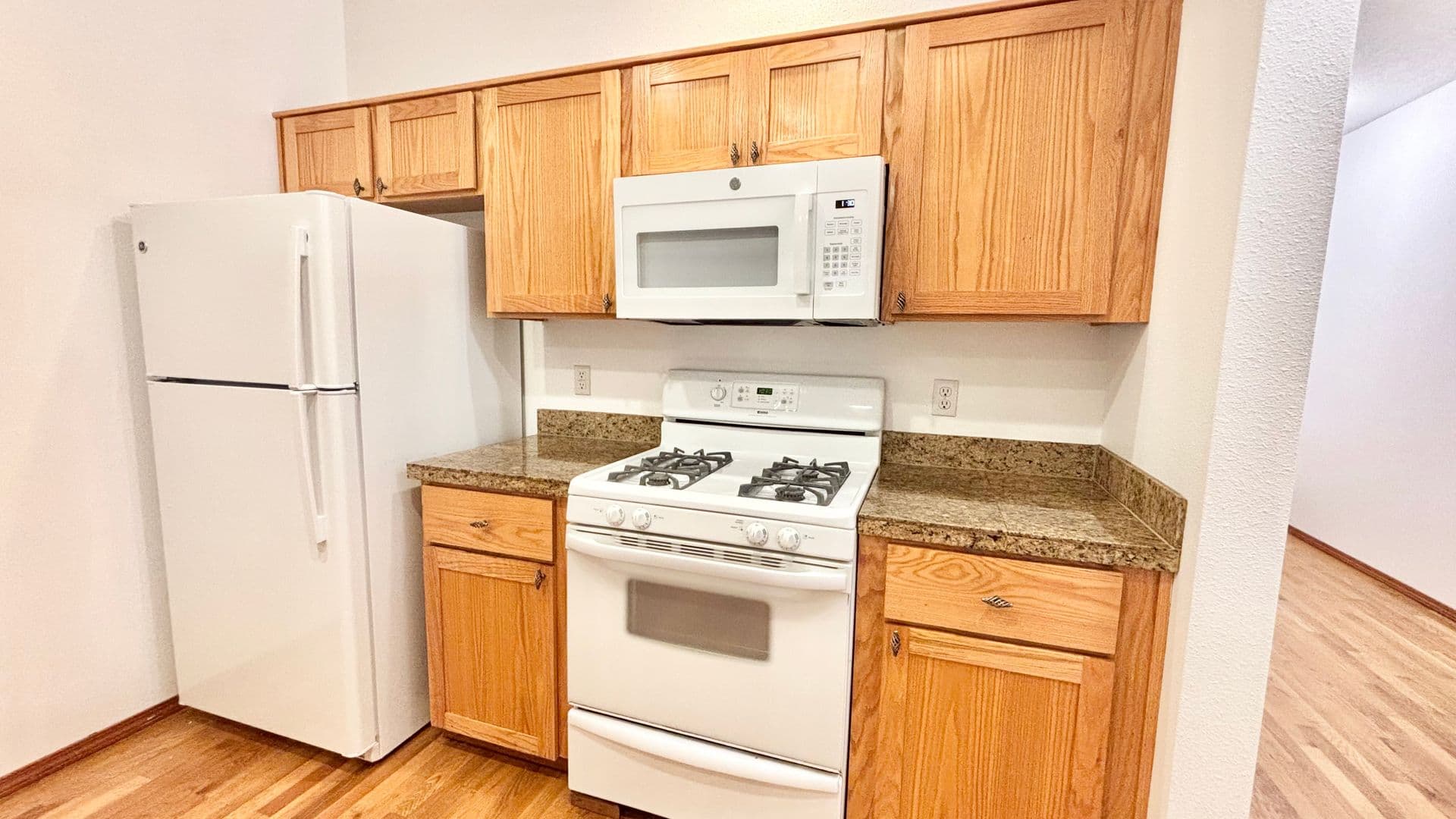 Portland Apartment: 512-528 S. Nebraska St.