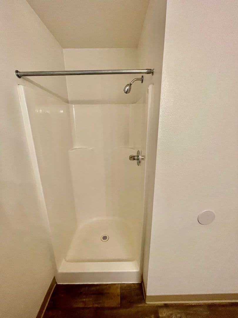 Portland Apartment: 3410-3414 SE 143rd Ave
