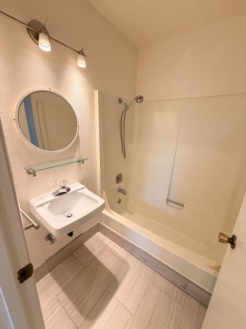 Beaverton Condo: 12078 SW Conestoga Drive