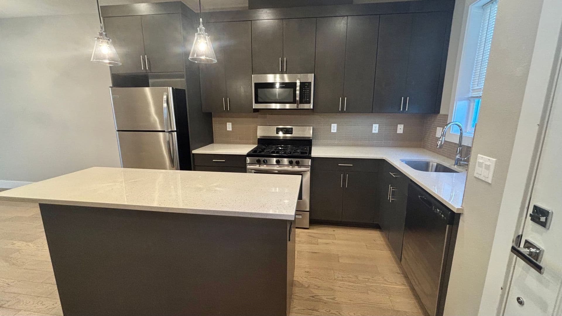 Portland Apartment: 3572-3588 NE Garfield Avenue
