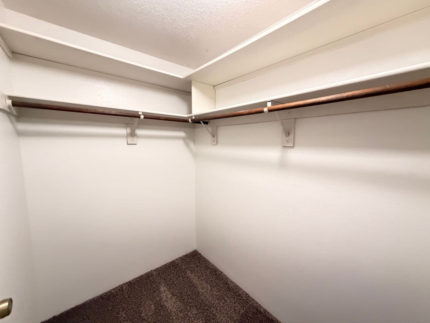 Lake Oswego Apartment: 6951-6957 SW Montauk Circle