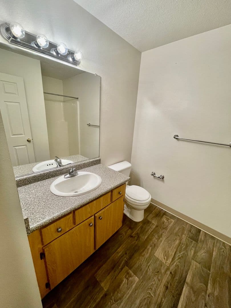 Portland Apartment: 3410-3414 SE 143rd Ave