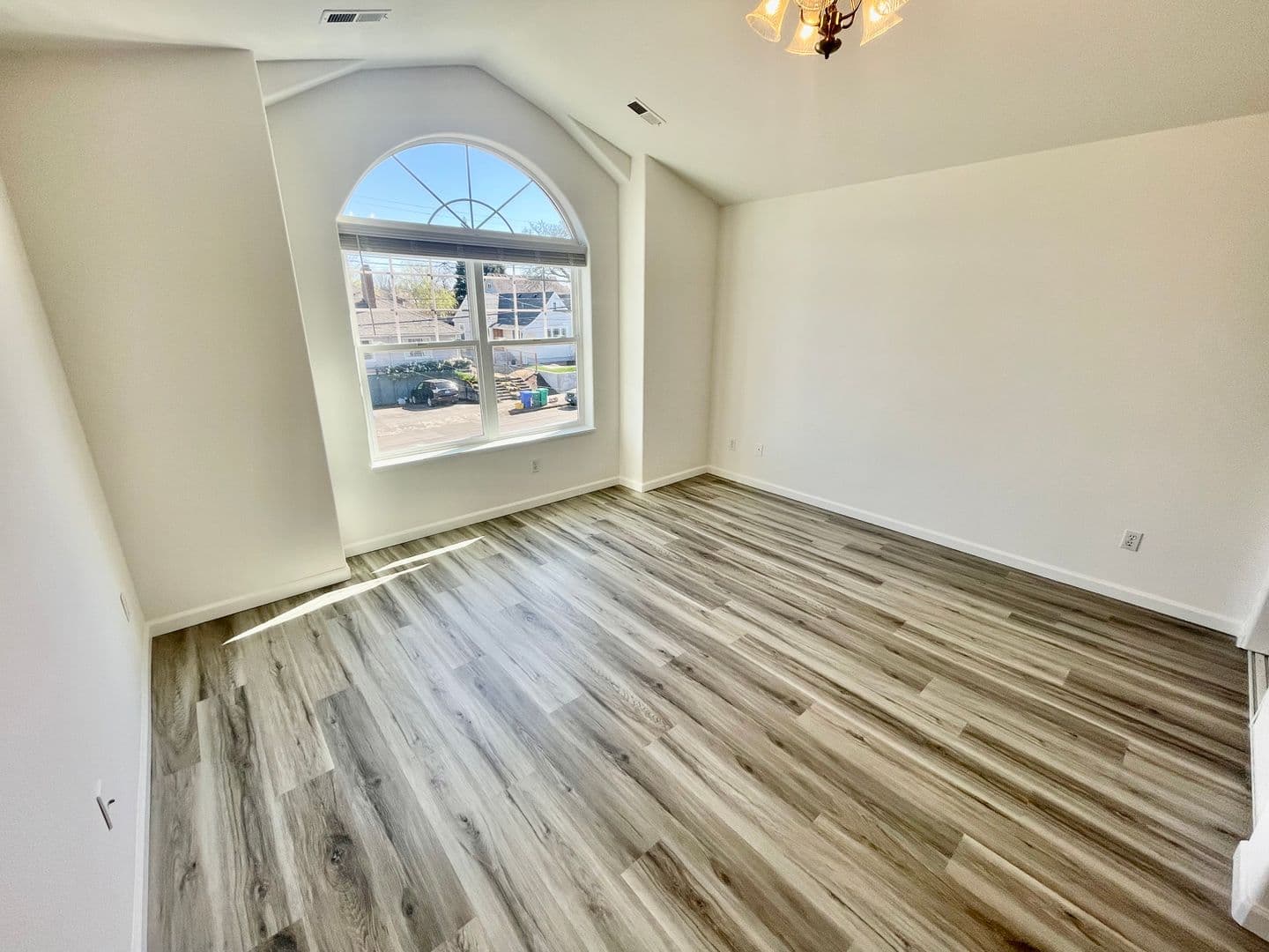 Portland House: 6107 NE 8th Ave.