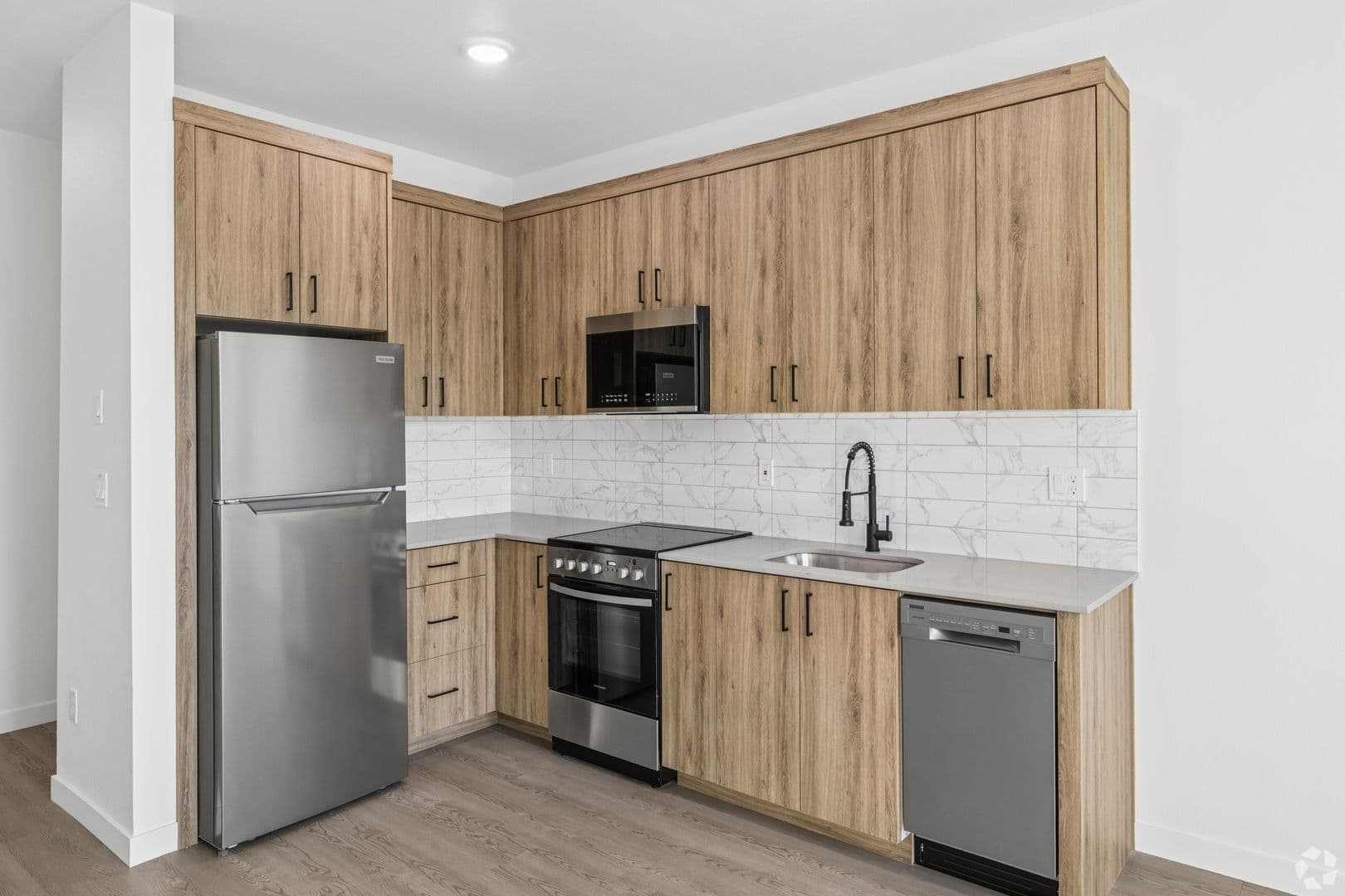 Portland Apartment: 2465 NE Alberta St.