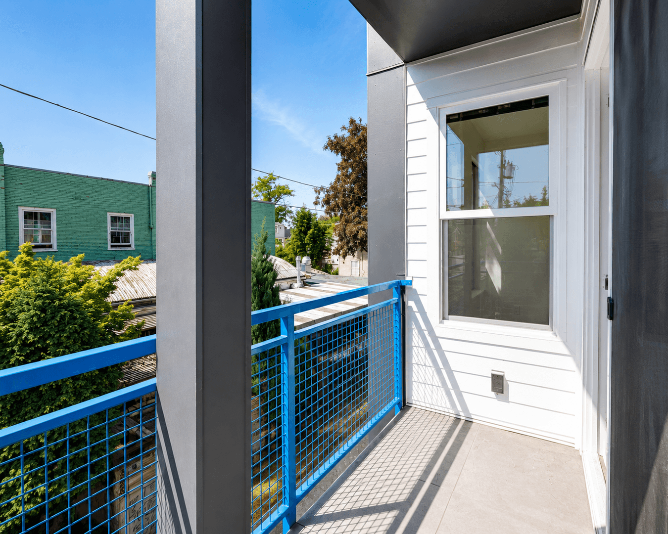 Portland Apartment: 2465 NE Alberta St.