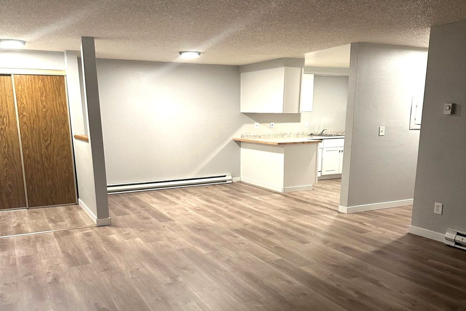 Portland Apartment: 2910 SW Dolph Ct.