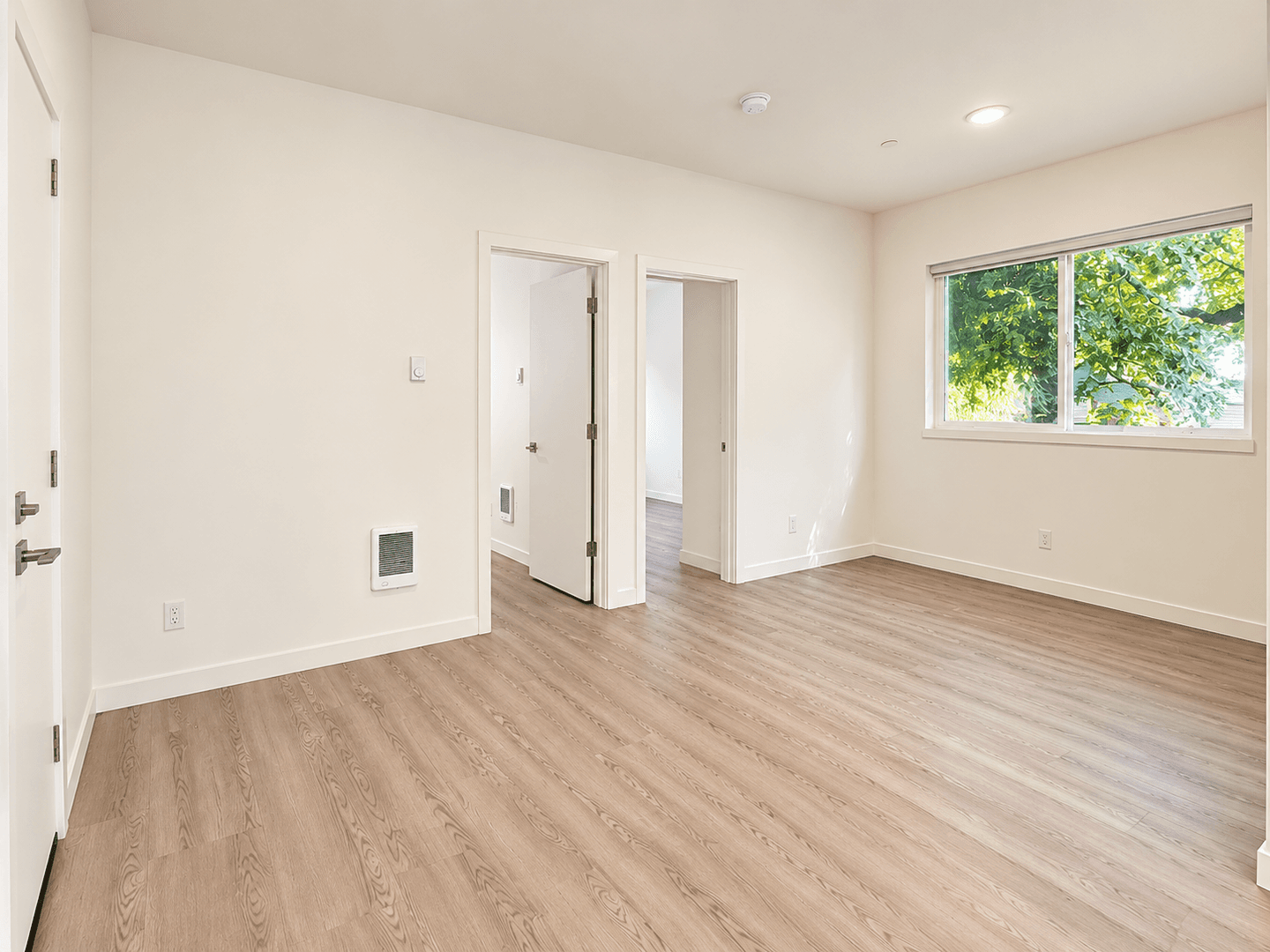Portland Apartment: 232 NE 61st Ave.