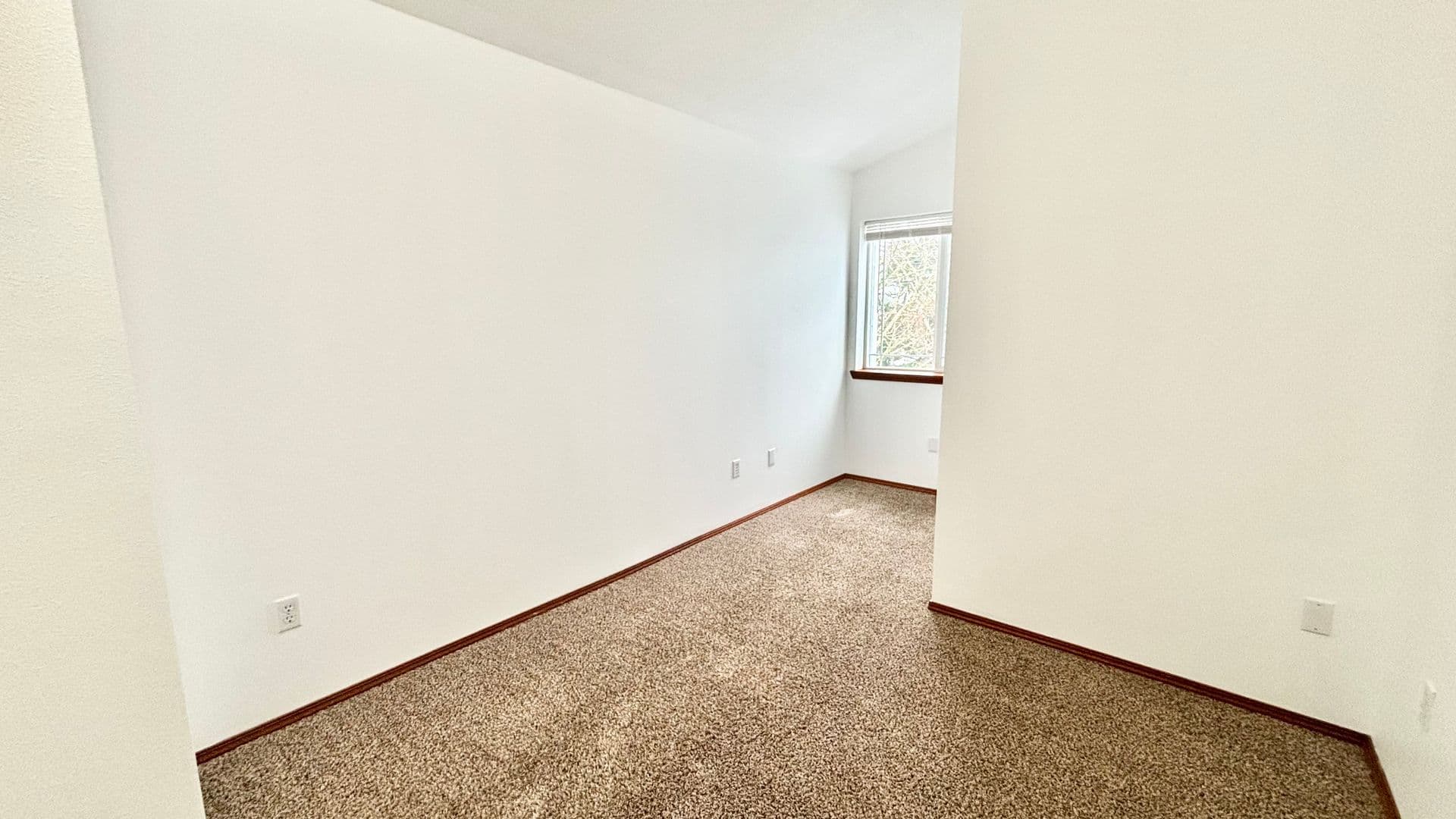 Portland Apartment: 512-528 S. Nebraska St.
