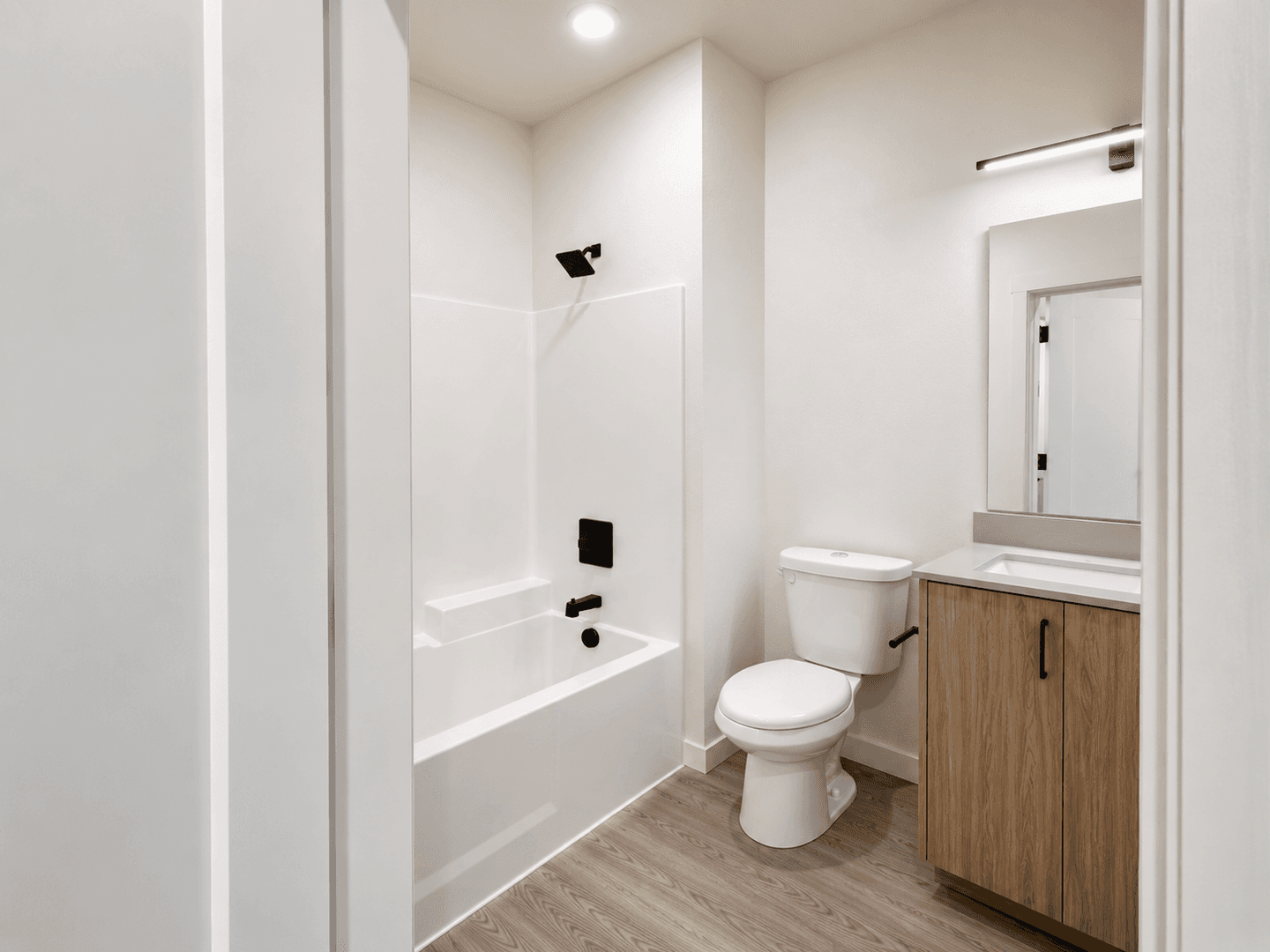 Portland Apartment: 2465 NE Alberta St.