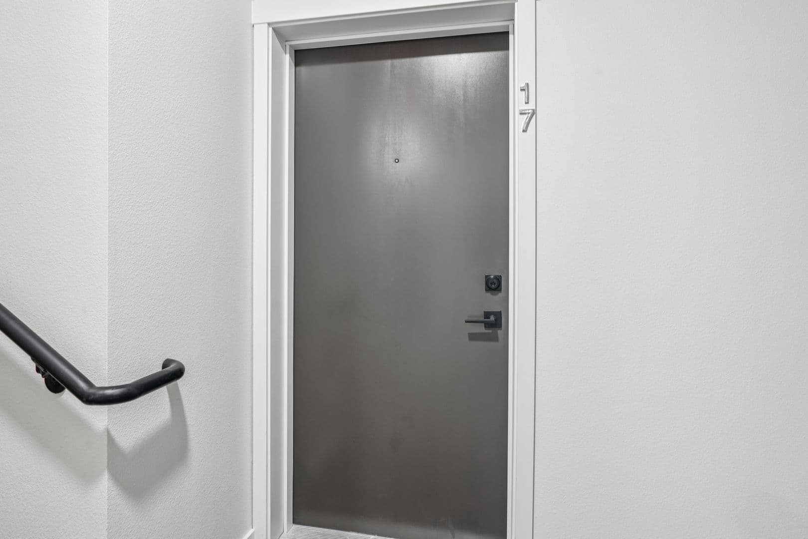 Portland Apartment: 2465 NE Alberta St.