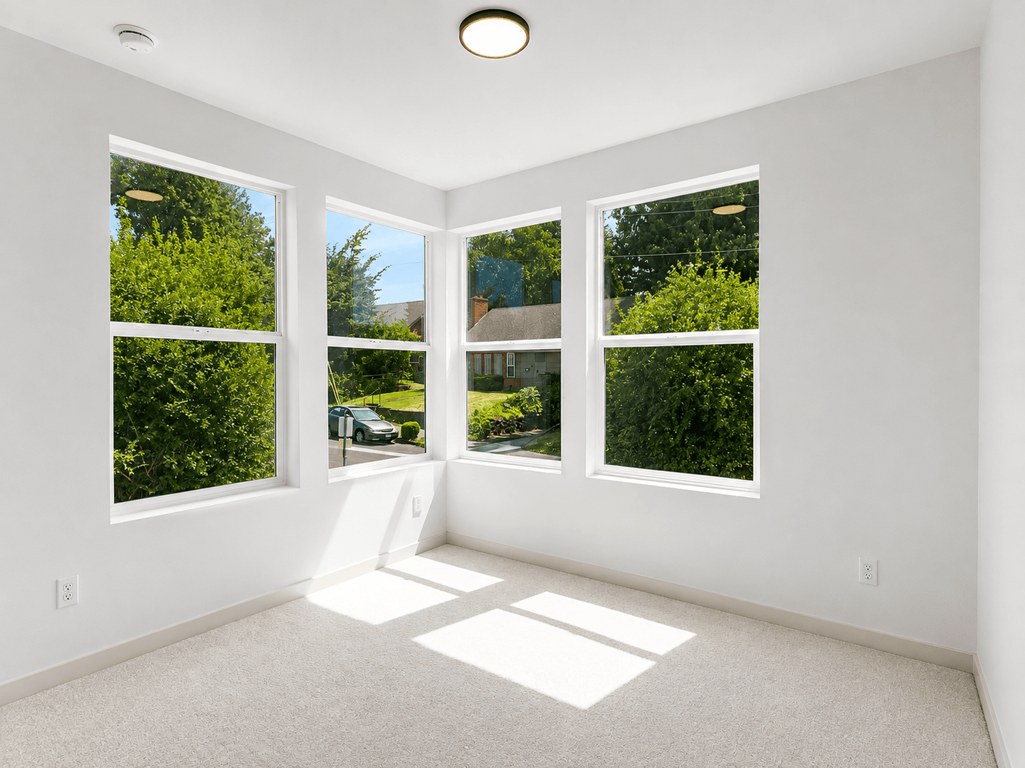 Portland Apartment: 5131-5135 SE Morrison St.