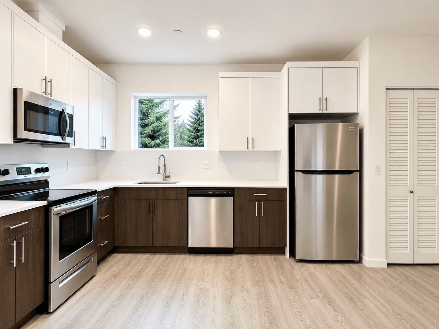 Portland Apartment: 232 NE 61st Ave.