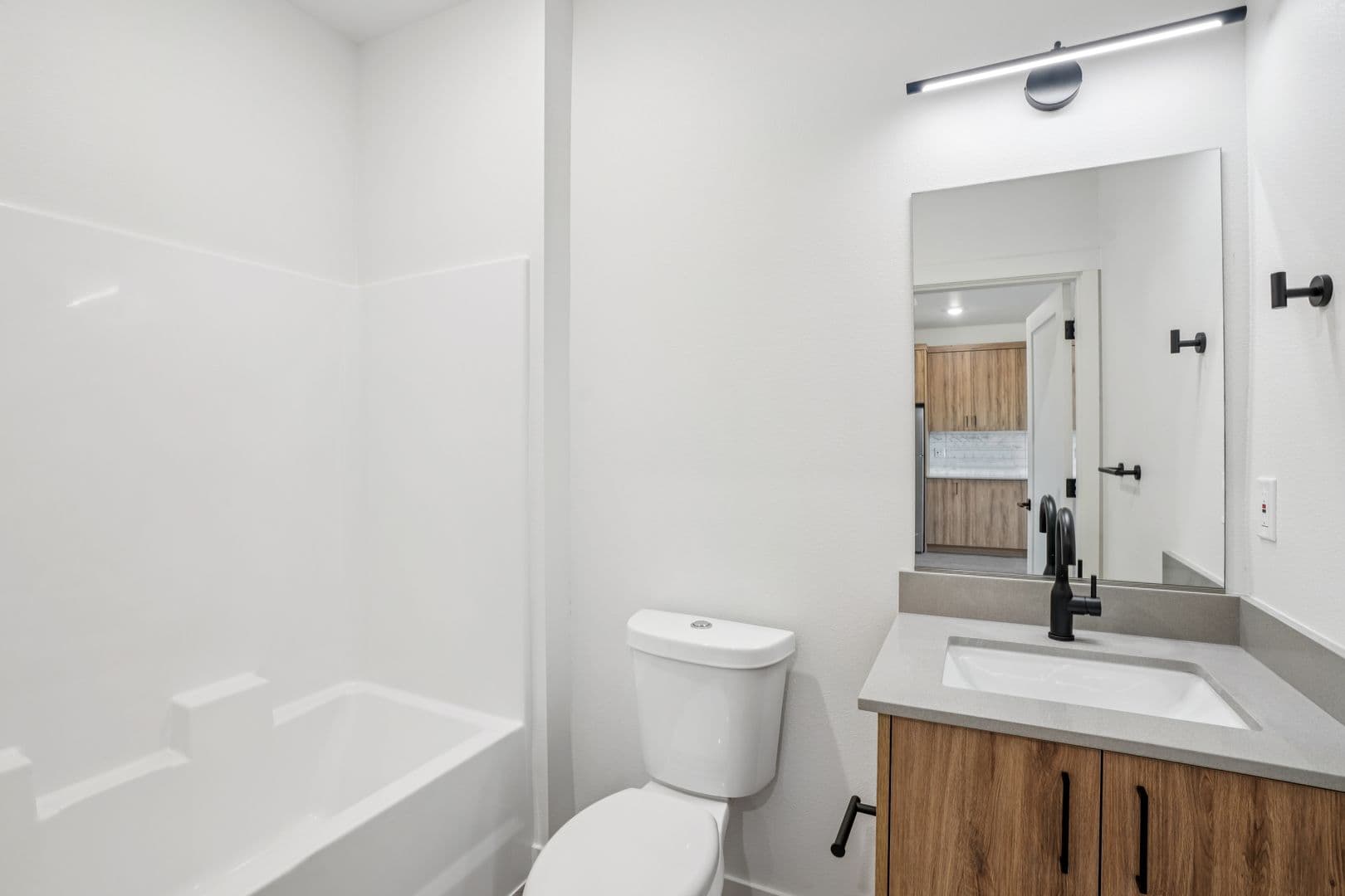 Portland Apartment: 2465 NE Alberta St.