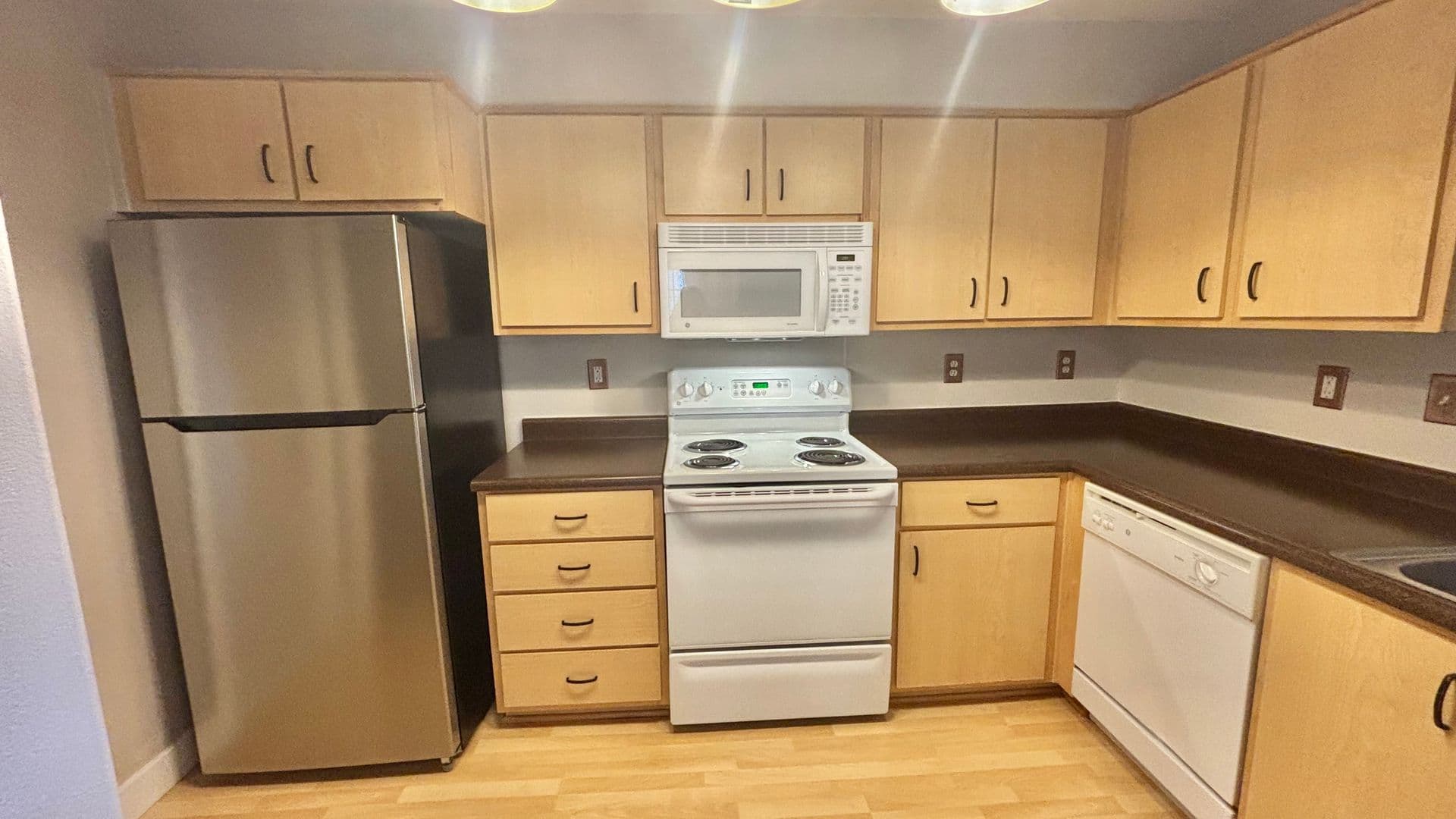 Portland House: 9817 NE Irving St. #216