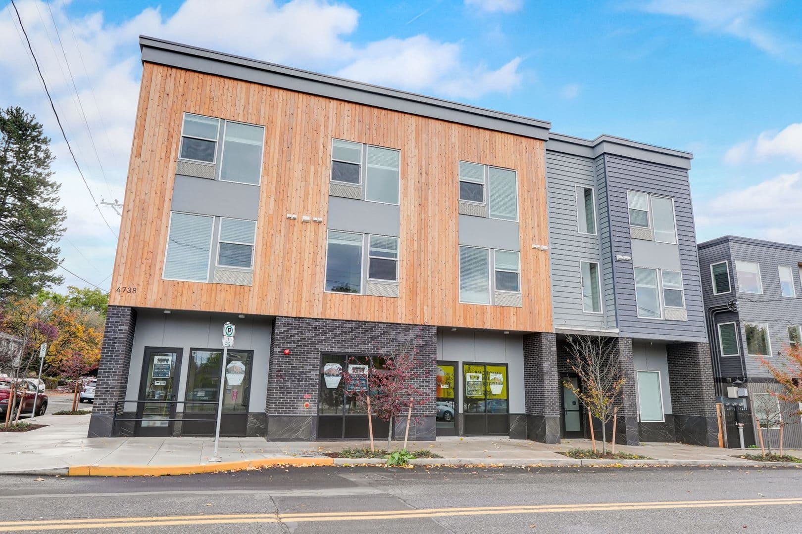 Portland Apartment: 4738 SE Belmont St