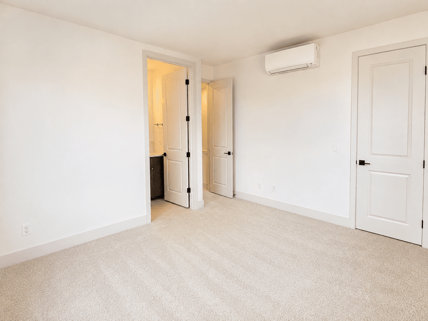 Portland Apartment: 7819-7825 SE Tolman St.