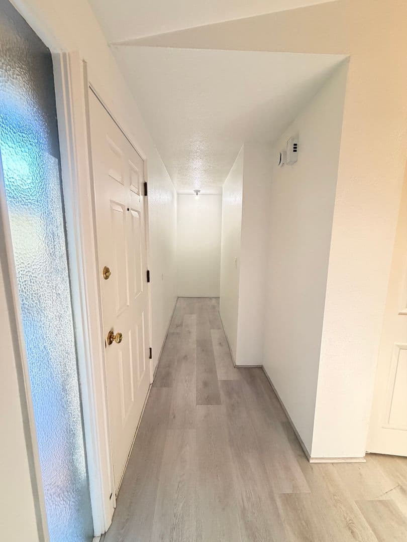 Lake Oswego Apartment: 6951-6957 SW Montauk Circle