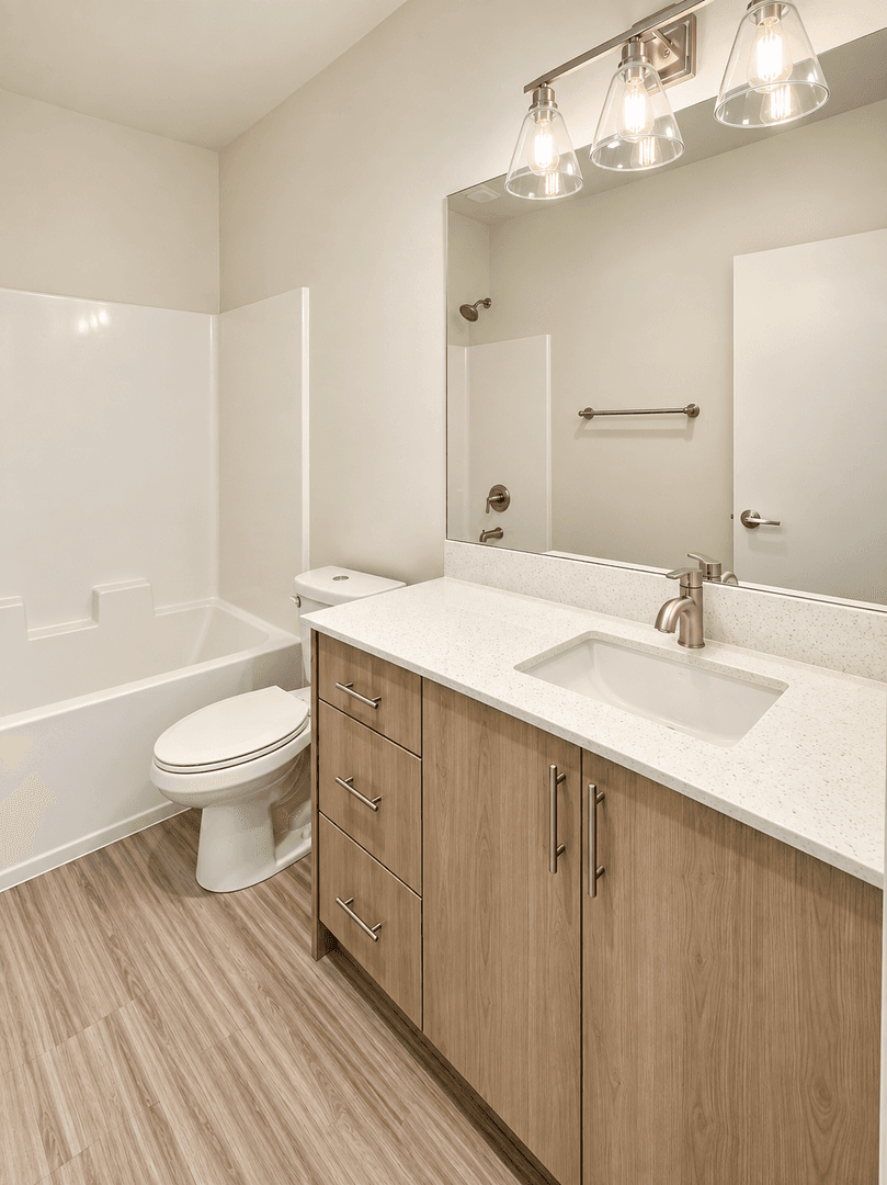 Portland Apartment: 7240 N Saint Louis Avenue