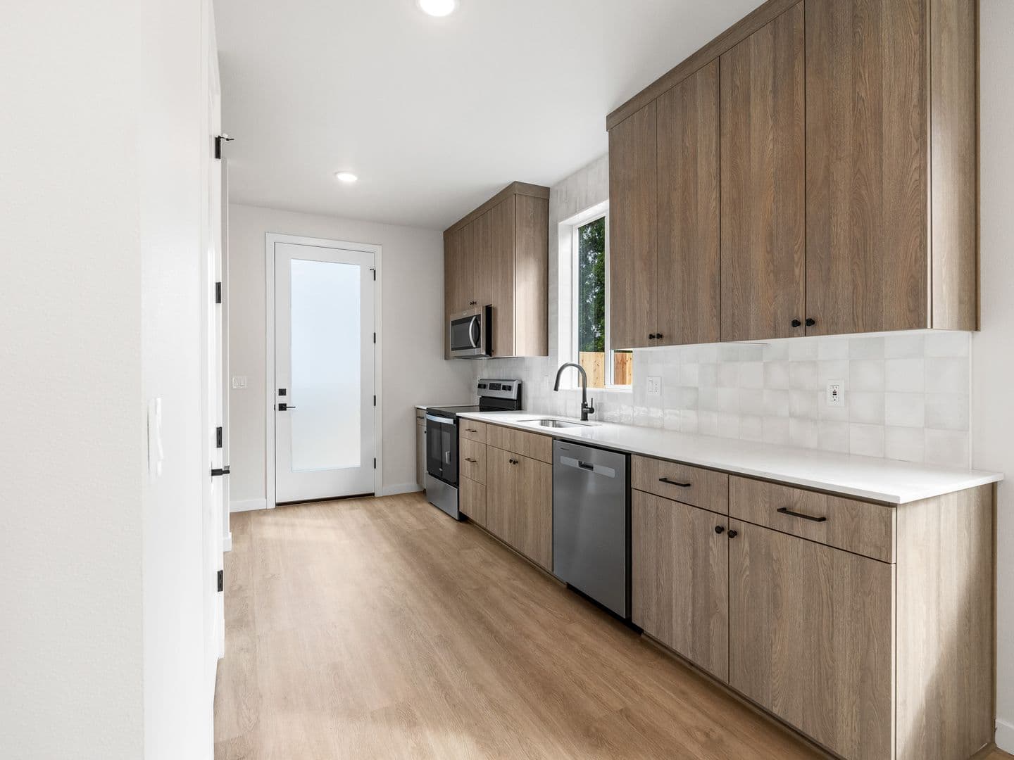 Portland Apartment: 4822 SE 62nd Ave.