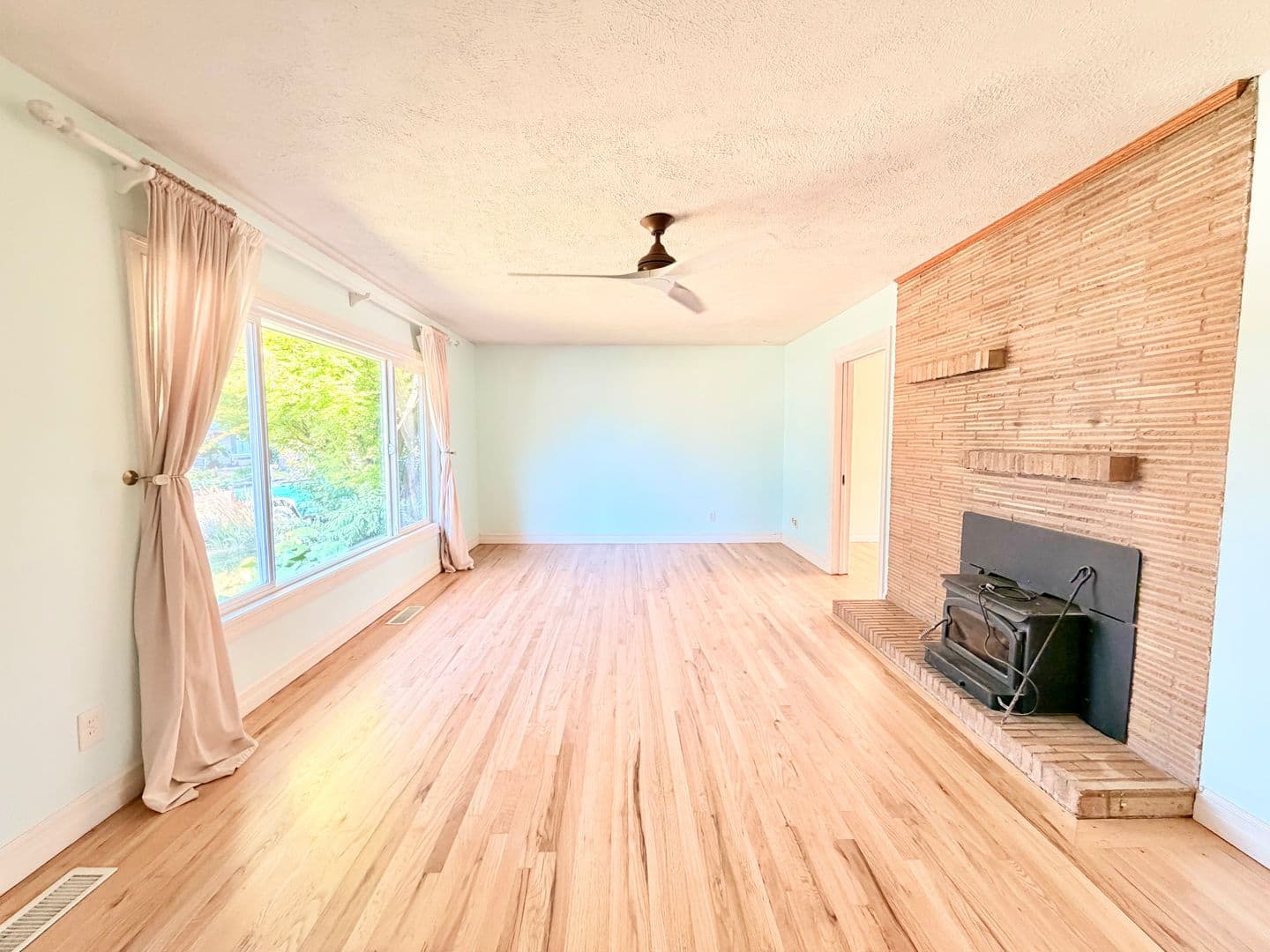 Milwaukie House: 3238 SE Silver Springs Rd.
