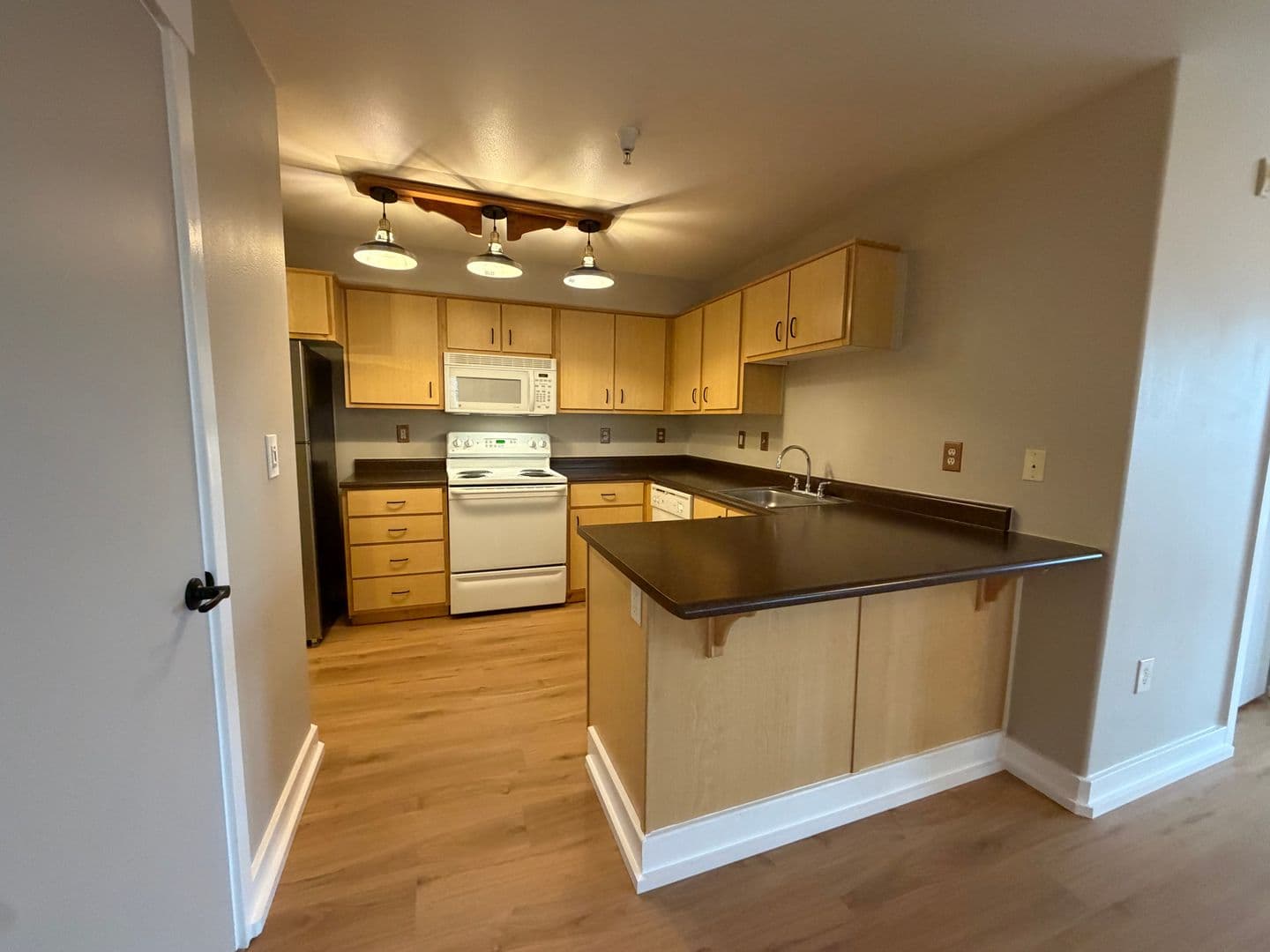 Portland House: 9817 NE Irving St. #216