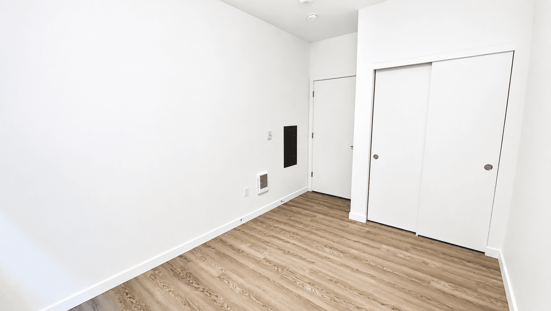 Portland Apartment: 232 NE 61st Ave.