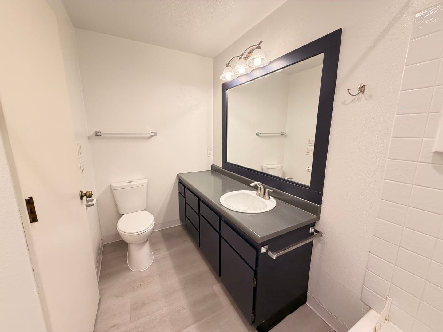 Lake Oswego Apartment: 6951-6957 SW Montauk Circle