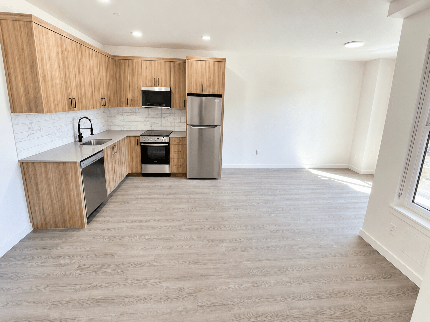 Portland Apartment: 2465 NE Alberta St.