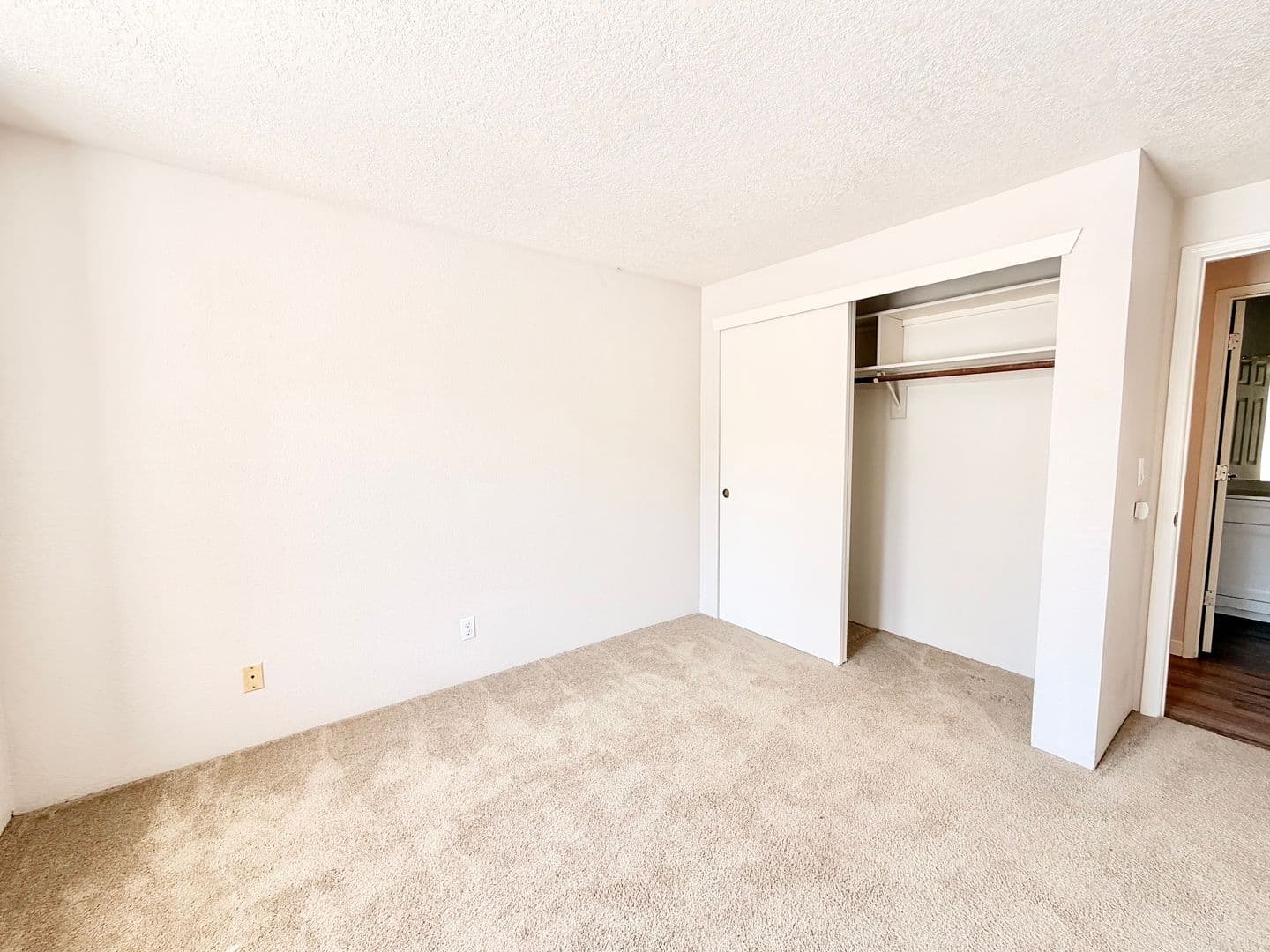Lake Oswego Apartment: 6951-6957 Montauk Circle