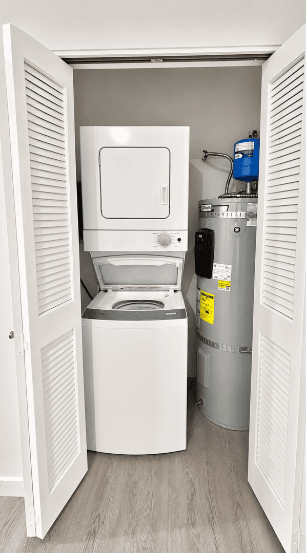 Portland Apartment: 232 NE 61st Ave.