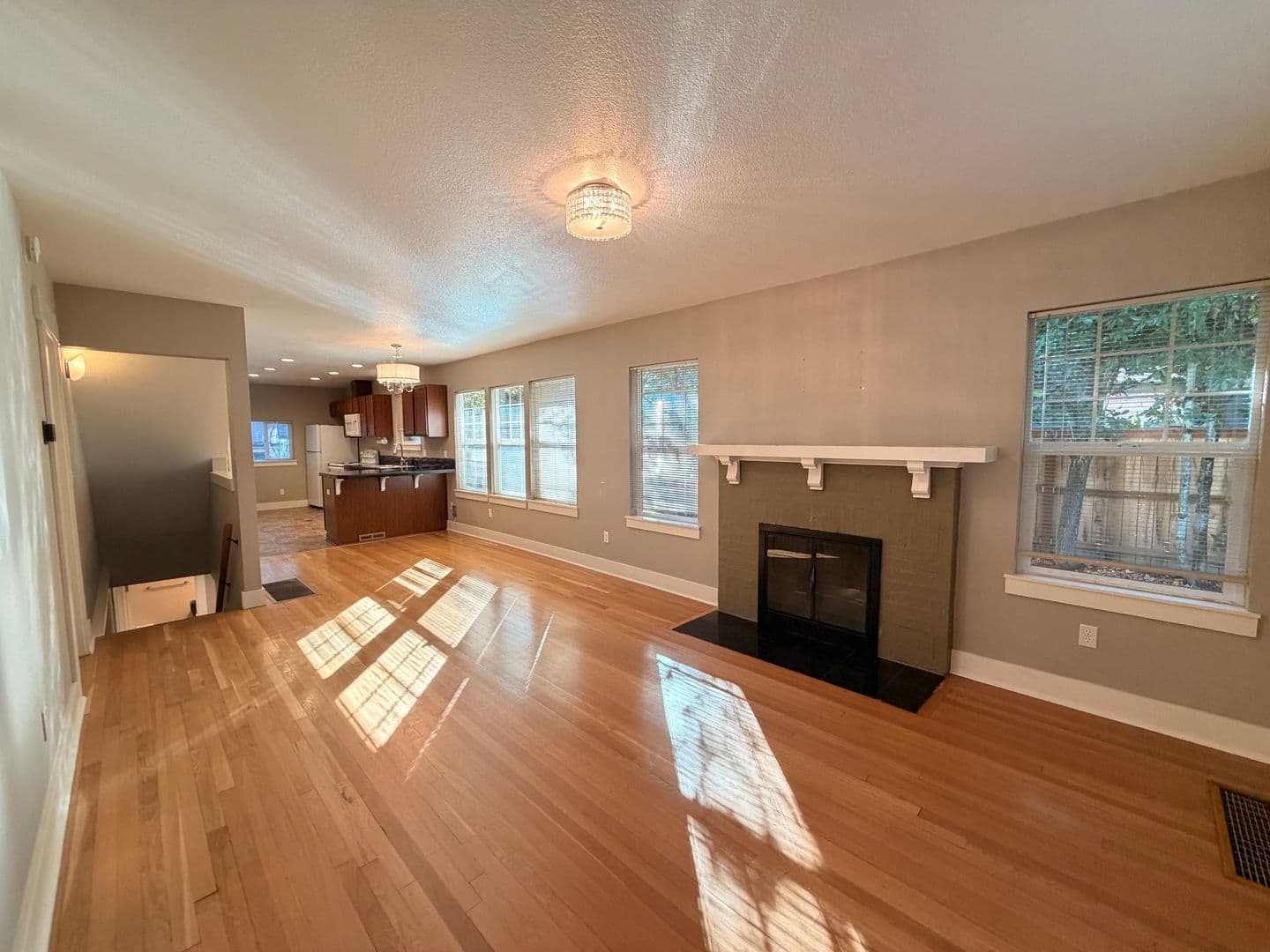 Portland House: 6822 S. Virginia Ave.