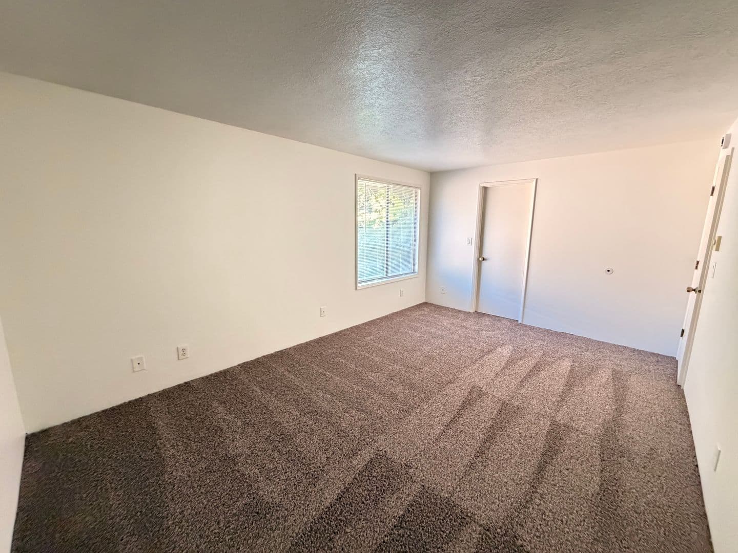 Lake Oswego Apartment: 6951-6957 SW Montauk Circle